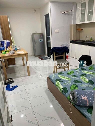 PHÒNG FULL NỘI THẤT,NGAY NGUYỄN TRÃI Q1,GẦN RẠP CHIẾU PHIM