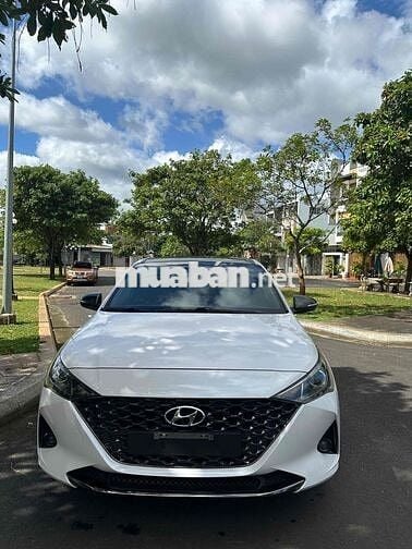 Hyundai Accent 2023 - 66000 km