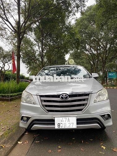 Toyota Innova 2016 2.0E - 110000 km