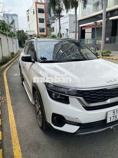 KIA Seltos Luxury 26000 km Trắng