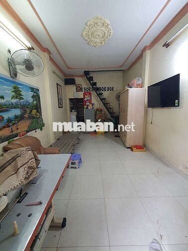 Nhà ở Liền 3,5x10 gồm 1lầu 2p ngủ 1tolet