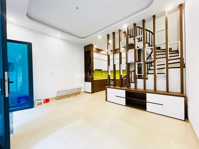 Bán nhà đẹp  Phố Đại Từ, 30m ra otô, 36m, 5 tầng, 5M MT, Gía 8,2 tỷ