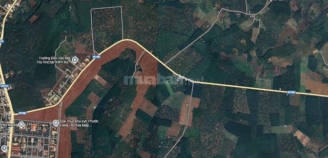 Bán đất 4ha (700m2 đất ở, mặt tiền 113m, dài 270m), DT760, rộng 42m)