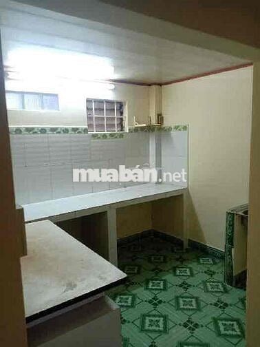 Nhà 45m ngang 4,2m, cách đường lớn chỉ 15m, sổ riêng