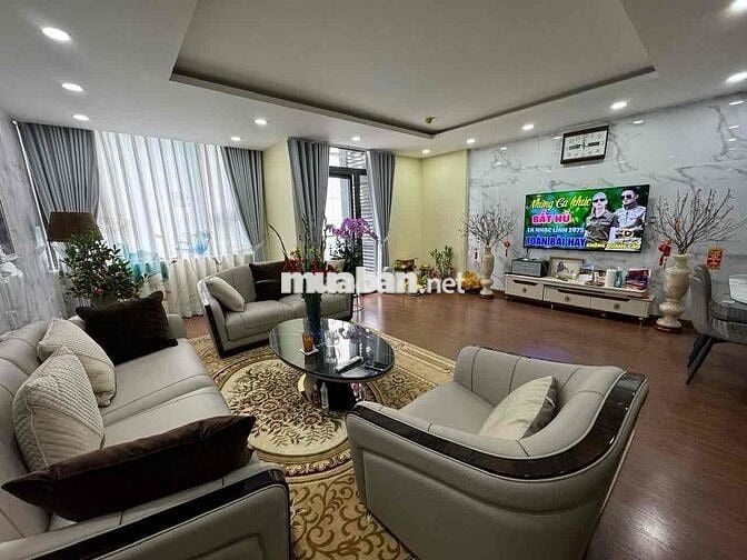 Cần bán chung cư cao cấp Skyline