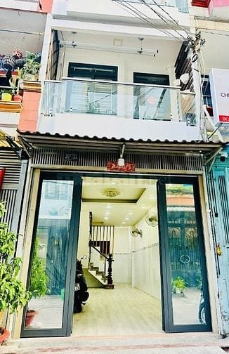 Nhà Phố Trung Tâm Quận 11 - Full Nội Thất - Nhà đẹp như khách sạn