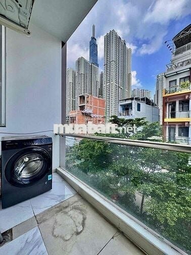 Căn hộ 1PN ban công - view Landmark 81 - trung tâm Bình Thạnh