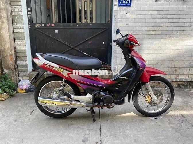 EM KẸT TIỀN CẦN BÁN XE FU2 9CHỦ