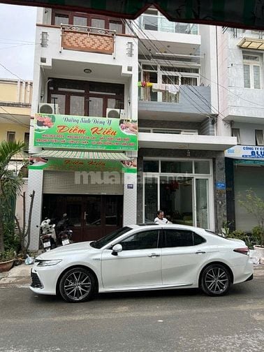 Cần Tuyển Nữ làm Massage dưỡng sinh đông y, có ngoại hình, kinh nghiệm