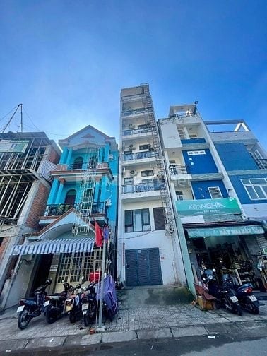 Bán Building căn hộ dịch vụ CHDV khu Thanh Đa, khai thác full 26 phòng