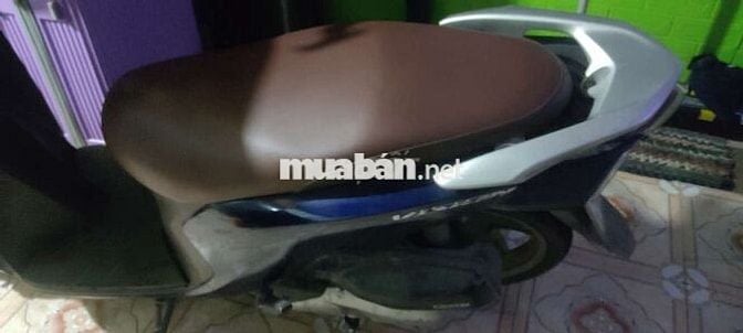 Honda vision đời 2017 xe liên lạc