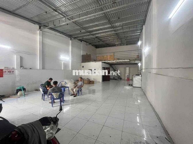 nhà xưởng cho thuê có gác lửng