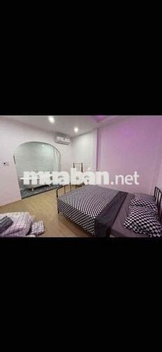 phòng trong nhà mặt tiền hoàng diệu