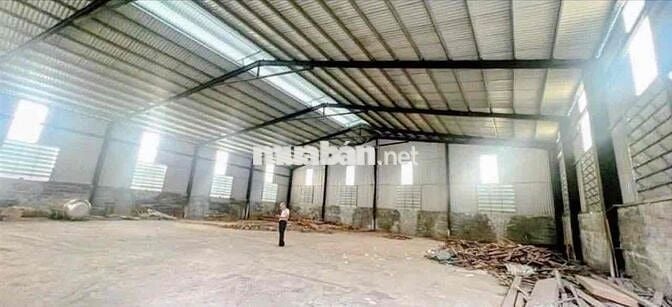 KHO XƯỞNG + VĂN PHÒNG ( 750m2 ) HÓC MÔN ( CONTAINER