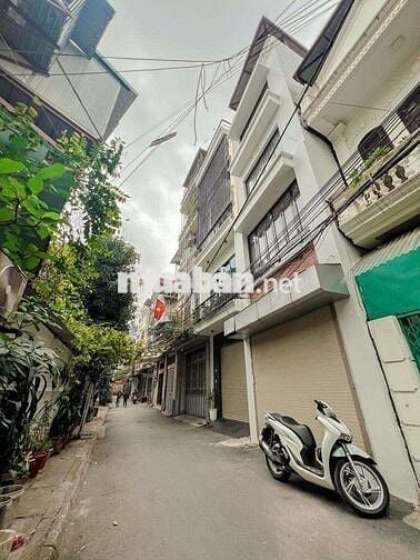 BÁN NHÀ KHU PHÂN LÔ ĐƯỜNG 800A DIỆN TÍCH 52M GIÁ 18TY Ô TÔ ĐỖ CỬA