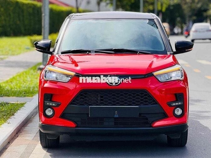 Toyota Raize 2023 - 1690 km