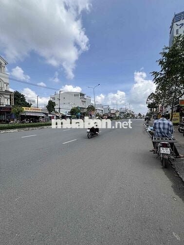 Mặt Tiền Đường Nguyễn Văn Cừ Gần Trường Kỹ Thuật Công Nghệ