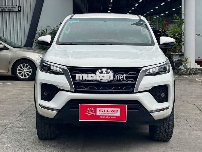 Toyota Fortuner 2023 2.4AT 78249 km