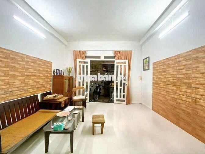 NHÀ 2 MẶT HXH ,GẦN PHẠM VĂN ĐỒNG 8M ,NGANG 4,7 , 72 M2,  GIÁ 8,5 TỶ