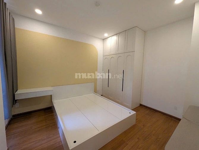 Chung cư Thoại Ngọc Hầu, TP: 3p ngủ, 115m2, ban công, 10tr8/tháng