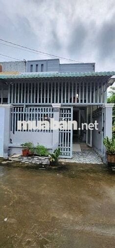 Bán gấp căn nhà  ở gần Chợ Thới Tứ , Thới Tam Thôn-88m2-SHR-giá 1 tỉ