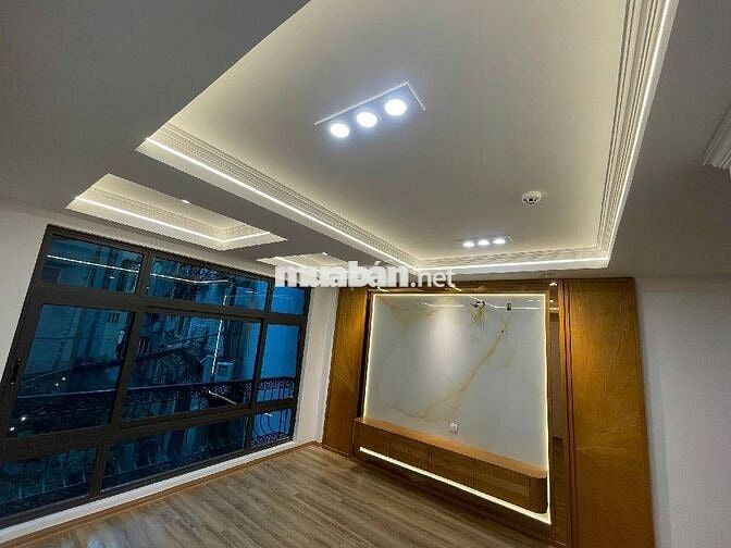 Chỉ 6.x tỷ - Nhà đẹp Tây Mỗ - Thang Máy xịn - Ngõ nông