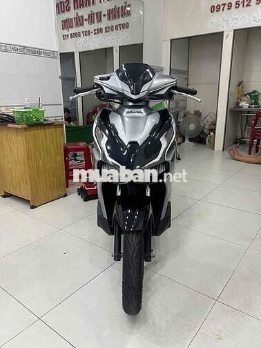 Honda Air Blade 125 Bạc đen
