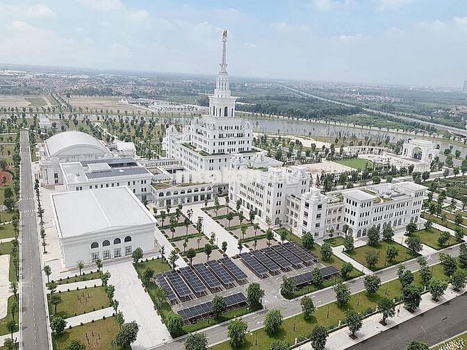 SIÊU RẺ căn 3N2VS, DT 80m2, FULL NỘI THẤT chỉ 4,8 tỷ toà trung tâm VH