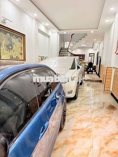 4 x 20m, 4 tầng, 4pn, 4wc. Oto đậu 2 chiếc trong nhá.