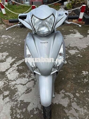 Honda Vision màu Bạc bs 95 có bán góp