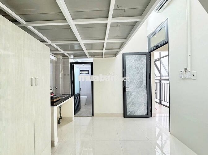Duplex tiện nghi cửa sổ đón nắng-Thép Mới ngay chợ Hoàng Hoa Thám