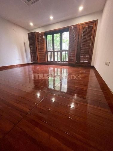 GẤP - PHÂN LÔ 2 Ô TÔ - MẠC THÁI TỔ - TRUNG KÍNH - 66M - 7 TẦNG - MT 5M