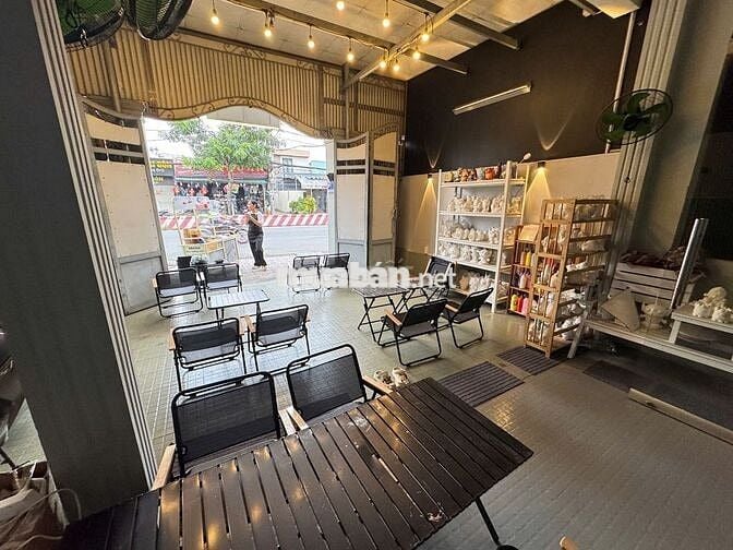 Cho thuê nhà mặt tiền Huỳnh Tấn Phát, quận 7