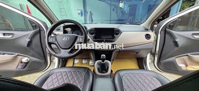 Hyundai i10 Sedan 2018 Bản đủ Trắng