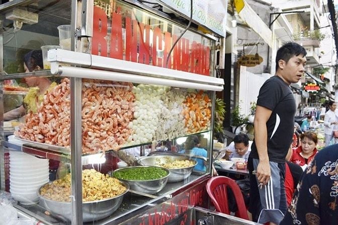 Quán bánh canh quận 1 cần 3 phục vụ tươi trẻ 300-350k/ngày 