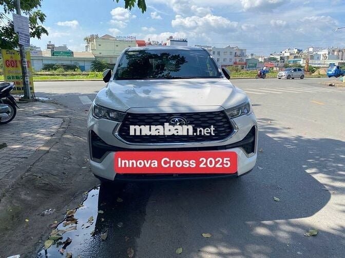 Toyota Innova Cross 2025 - Xe Siêu Lướt 9000 km