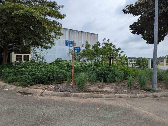 Bán lô đất góc - khu dân cư Nam long - Bến lức - Long an