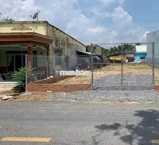 Bán nhanh miếng đất ngộp mặt tiền