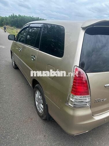 Toyota Innova 2009 G - 306501 km