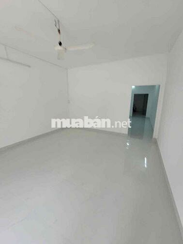 nhà mặt tiền cần cho thuê giá 15 tr