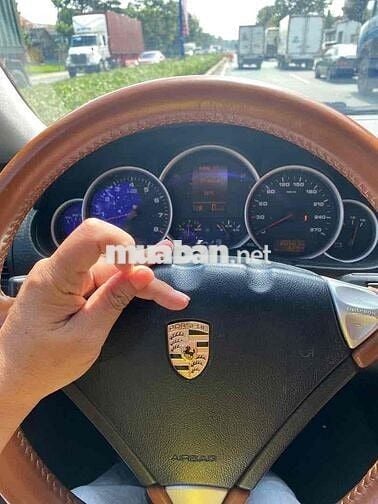 Porsche Cayenne Xám