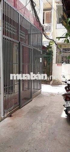 Nhà  2PN SƠN SỬA Mới Cho Khách Thuê CMT8 Quận 10