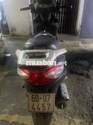 SYM Attila màu Đen