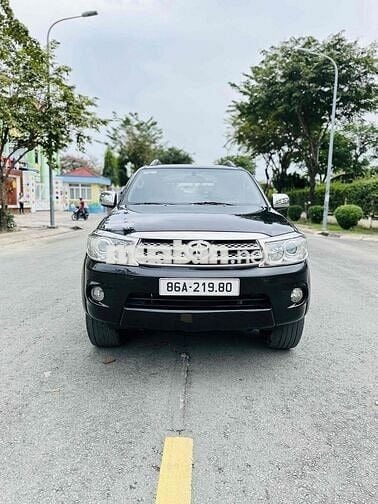 Toyota Fortuner 2011 Số Tự Động 2 Cầu Máy Xăng