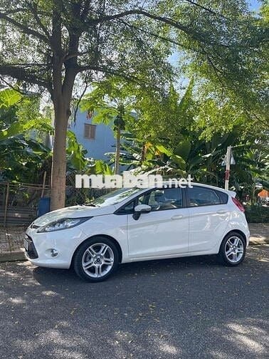 Ford Fiesta 2011 1.6 AT Sedan - 11000 km