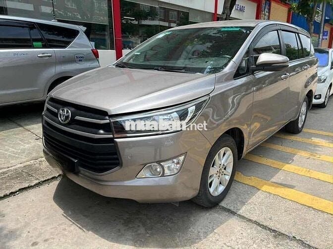 Toyota Innova 2020 G 120.000 km Nâu vàng