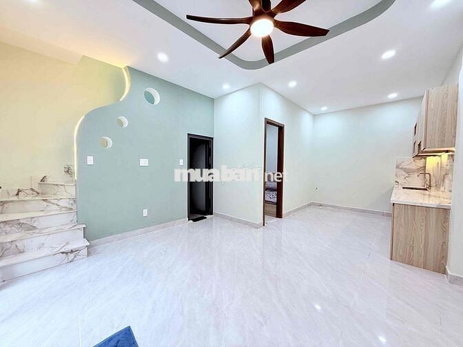 Nhà mới dọn cào ở ngay - nhanh còn kịp - 3 Phòng ngủ - ngang 5m