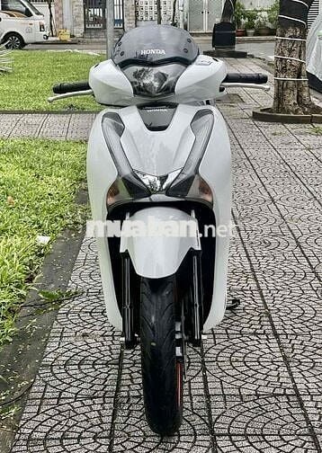 Sh150 Trắng 2017 biển số 43. Trả trước 0₫ nhận xe