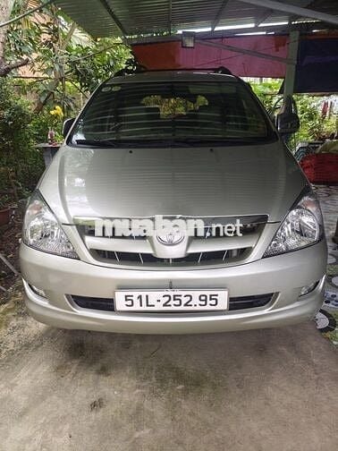 Toyota Innova 2007 G - 200000 km