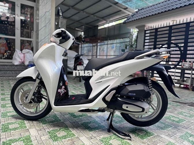 SH 160 CBS Trắng 2024 odo 1546 Mới 99.99%